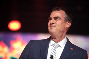 Republican Governor Snubs Trump, Endorses Top White House Rival