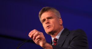 GOP Senator Turns on Trump, ‘He Will Lose’