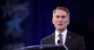 Republican Senator Accuses Internet Rumors Of Fueling Opposition To Border Deal