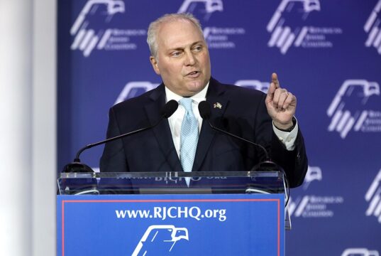 Trump Scores Endorsement From Top House Republicans