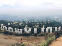 Mel Gibson Rips Into Kamala Harris – Says Her IQ Matches A โFence Postโ