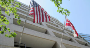 Conservative Pundit Walks Off Washinton Post Live Show