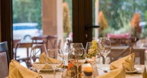 D.C. Waitress Fired After Vowing To Refuse Service To Trump Officials