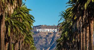 Trump And Vince Vaughn Recreate Iconic Movie Moment In Oval Office Spoof Photo