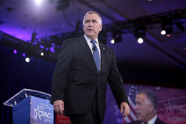 1080px-Thom_Tillis_(25569632596)
